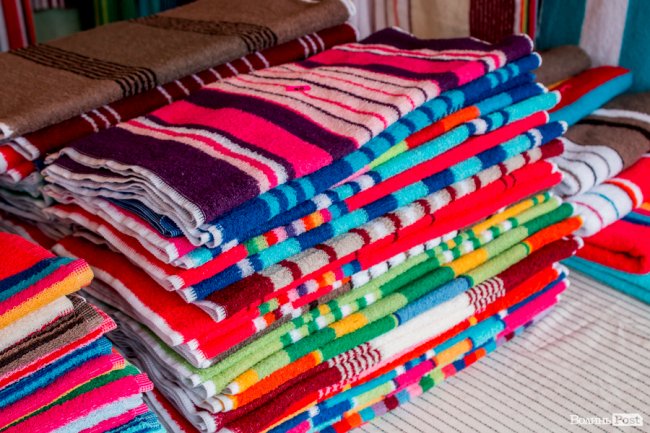 Від білизни до шикарних шуб: у Луцьку – Харківський ярмарок. ФОТО