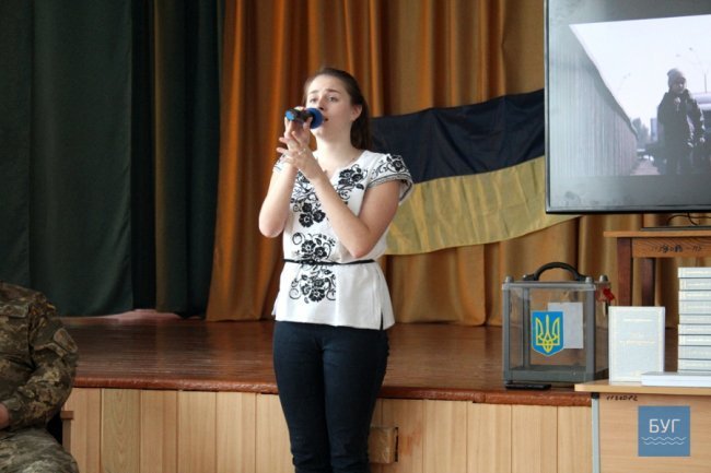 Волинські школярі збирають гроші на авто для військових