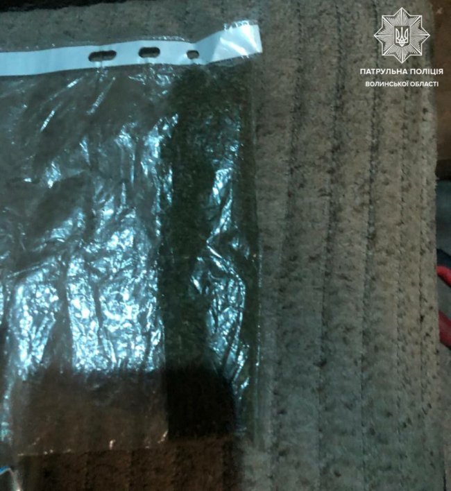 На Волині у комендантську годину затримали трьох осіб з наркотиками