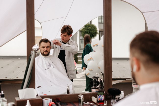 Розкриття таємниці, подарунки та KADNAY «на десерт»: як на «Супернові» веселилися «добрі сусіди». ФОТОРЕПОРТАЖ*