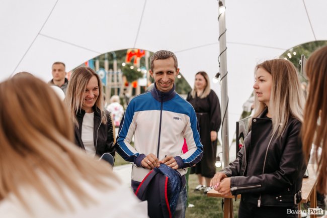 Розкриття таємниці, подарунки та KADNAY «на десерт»: як на «Супернові» веселилися «добрі сусіди». ФОТОРЕПОРТАЖ*