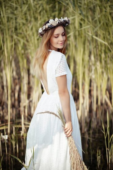 Озерна еротика: як звабливі красуні позували на Світязі. ФОТО