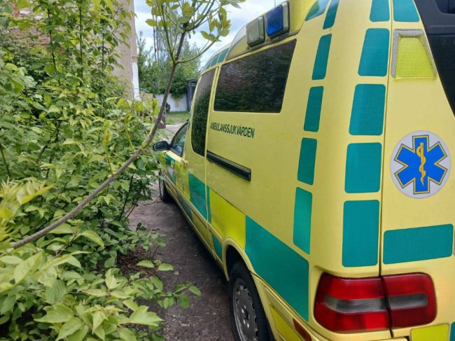 У Ківерцях два роки «без діла» стоїть автівка швидкої, поки ЗСУ потребують автомобілів