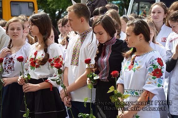 У Луцьку встановили меморіальну дошку загиблому бійцю роти «Світязь» Олександру Сивому. ФОТО