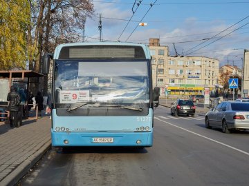 Лучанам бракує автобусів на маршруті №9