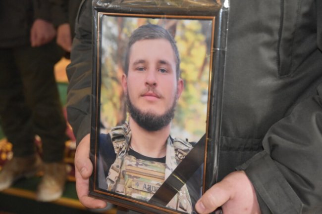 Скорботний день: у Луцьку поховали двох полеглих Героїв