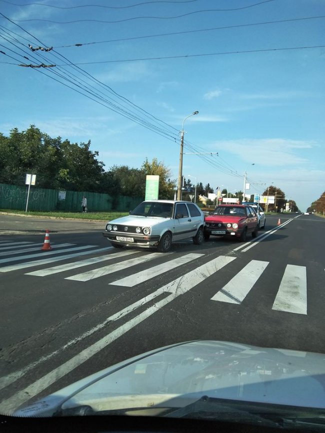 У Луцьку зіткнулися два легковики. ФОТО