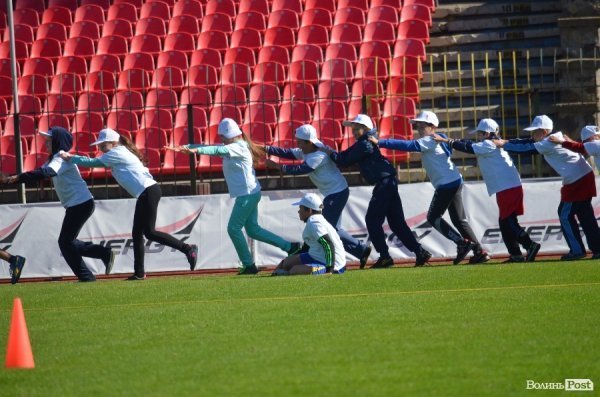 Футболісти ФК «Волинь» тренувались зі школярами. ФОТО