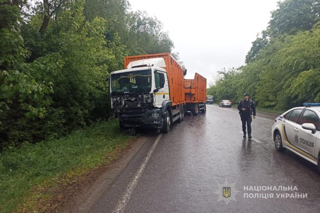 35-річний водій загинув: повідомили деталі аварії на Волині, у якій легковик зіткнувся з вантажівкою 