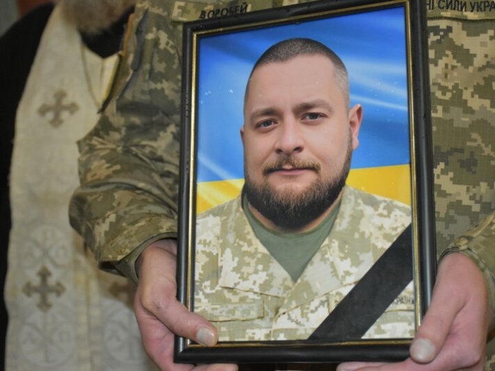 В останню дорогу провели Героя з Волині Миколу Чернова