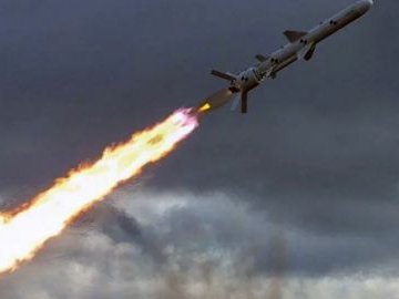 Росія вдарила ракетами по Києву