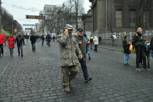 Майдан святкує. ФОТО