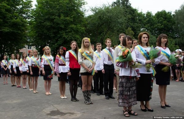 Останній дзвінок у Нововолинську. ФОТО