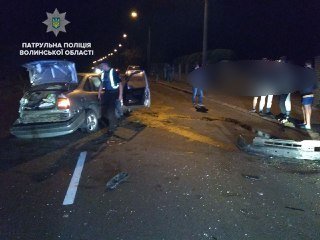 У Луцьку п'яний водій влупився в паркан. ФОТО