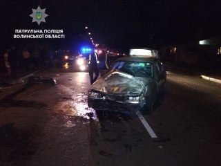 У Луцьку п'яний водій влупився в паркан. ФОТО