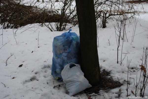 У парку 900-річчя Луцька ‒ лише один прибиральник. ФОТО