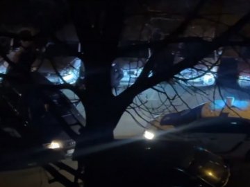 У Луцьку голий п’яничка за кермом авто намагався втекти від патрульних