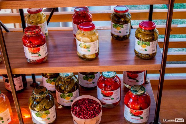 Смачно та корисно: волинські лісівники презентували свою продукцію на форумі. ФОТО