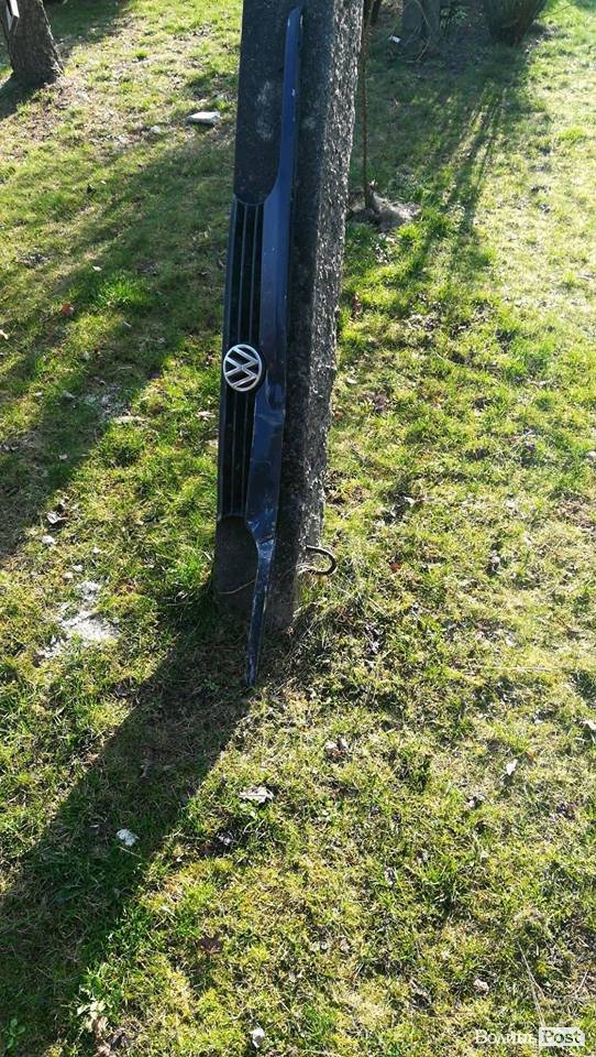 У великодню ніч під Луцьком автівка розтрощила паркан