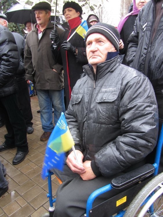 У Донецьку спалили «Януковича». ФОТО. ВІДЕО