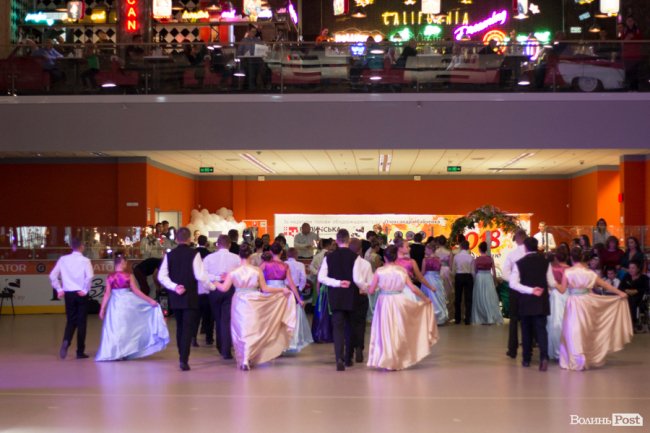 Свято з душею: у Луцьку відбувся «Осінній бал». ФОТО