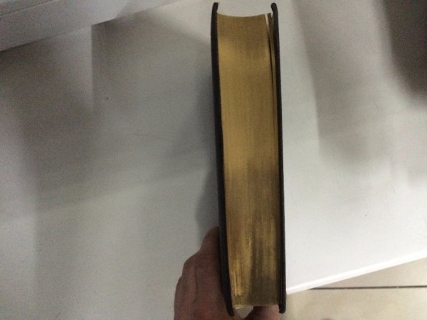 На «Ягодині» попередили контрабанду рідкісних книг. ФОТО