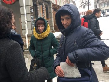 Волинь: ОПОРА звернулася до поліції через невідомого «агітатора». ВІДЕО