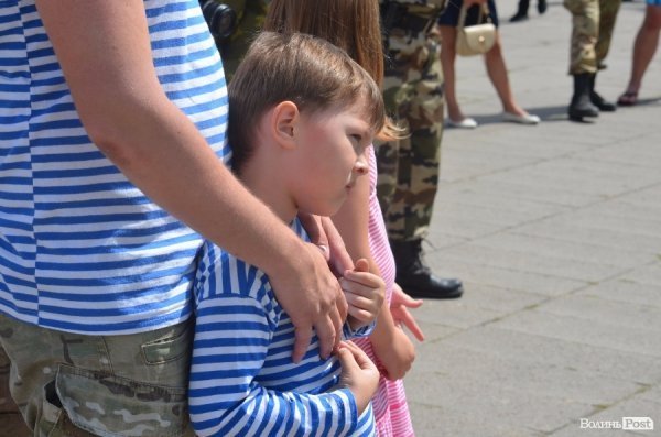 Свято «крилатої піхоти» у Луцьку. ФОТОРЕПОРТАЖ