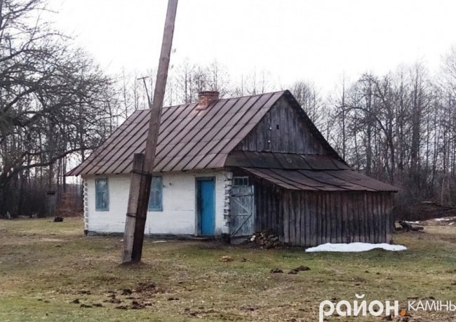 Волинська глибинка: лікуватися селяни ходять «через 3 мости»