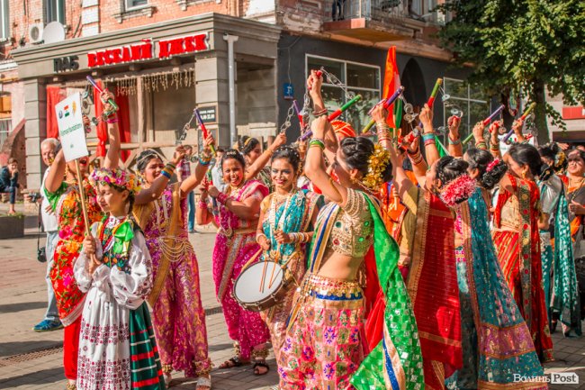 Від Мексики до Індії: грандіозний міжнародний фестиваль стартував у Луцьку. ФОТО
