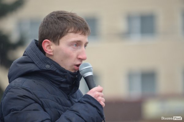 Віче на Театральному майдані: резолюція. ФОТО. ОНОВЛЕНО