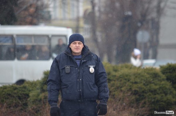 Віче на Театральному майдані: резолюція. ФОТО. ОНОВЛЕНО