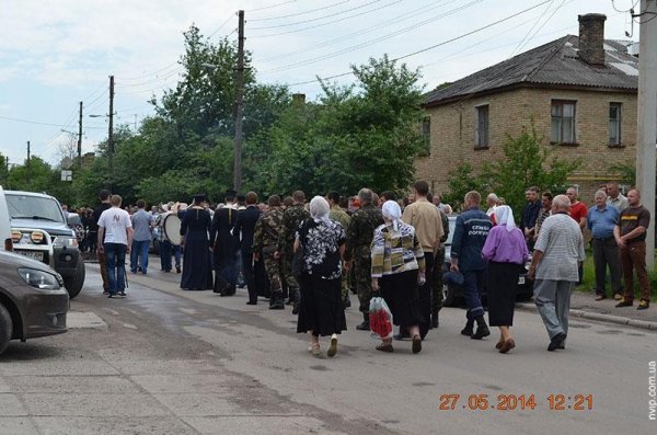 Поховали загиблого під Волновахою нововолинця. ФОТО. ВІДЕО