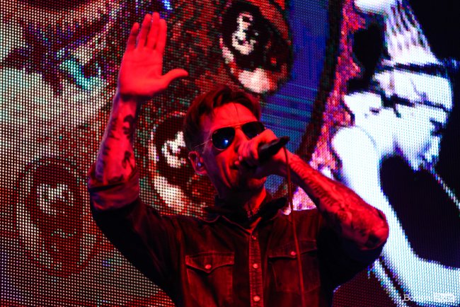 «Шухер, граждане! На сцене психопат!»: яким був концерт гурту «Ляпіс 98» у Луцьку: ФОТОРЕПОРТАЖ