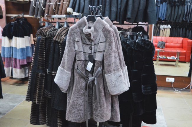 У магазині шкіри та хутра «Steel» – нова колекція, знижки та подарунки*