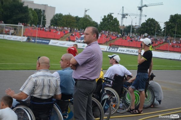 «Волинь» – «Шахтар»: як лучани вболівали на «Авангарді». ФОТО