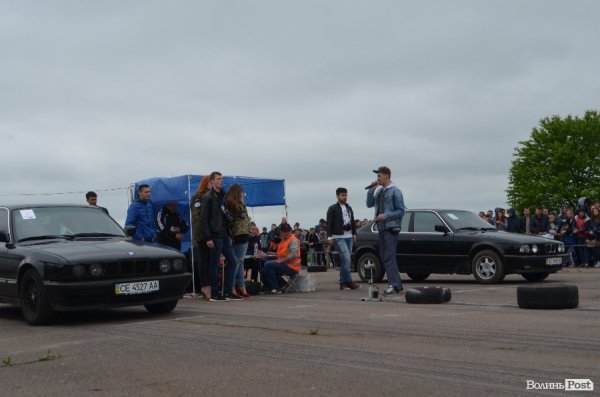 Під Луцьком визначили переможця з дрег-рейсінгу. ФОТО