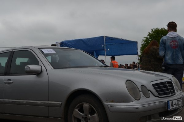 Під Луцьком визначили переможця з дрег-рейсінгу. ФОТО