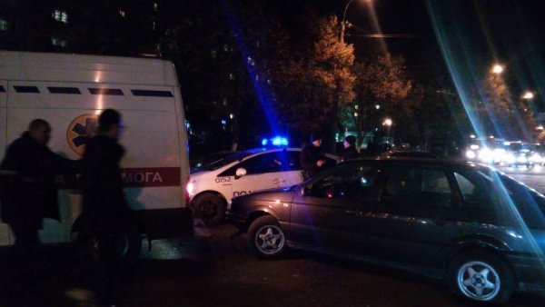 Аварія в Луцьку: легковик в'їхав у швидку