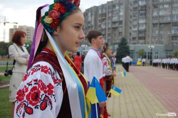 У День Прапора губернатор Волині говорив про місце України в Європі. ФОТО