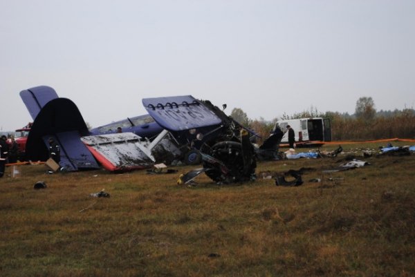 Фото катастрофи літака на Волині