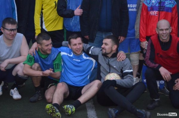 Футбол «Гузь vs Парасюк» – «перемогла дружба»