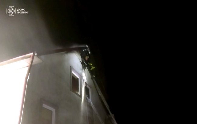 На Волині горіли два житлові будинки