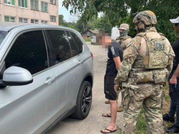 СБУ затримала зрадника, який «провів» до околиць Києва понад 120 одиниць техніки окупантів