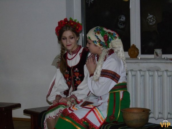 Луцькі студенти влаштували Андріївські вечорниці