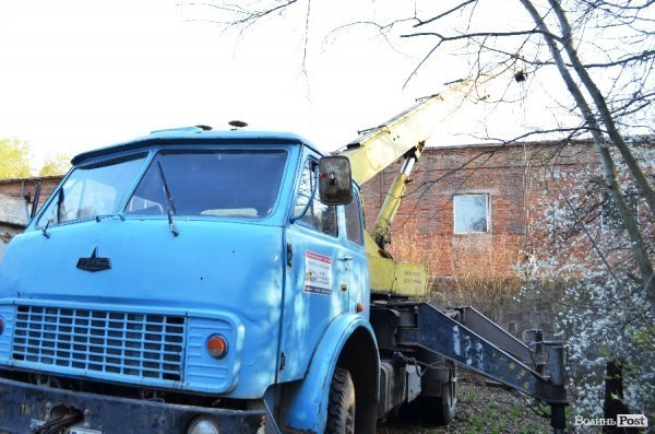 Під Луцьком незаконно розбирали колишню військову частину?