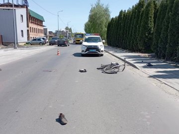 Велосипедист, якого збили під Луцьком, помер у лікарні