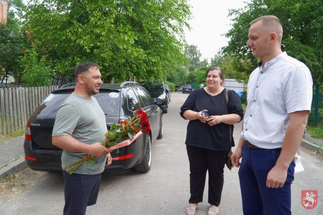 На Волині привітали з днем народження батька загиблого 19-річного Героя