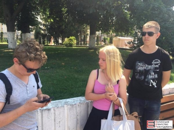 На Театральному майдані азовці влаштували погром. ФОТО