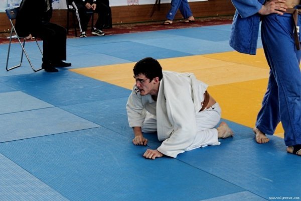 Як у Луцьку боролися хлопці та дівчата. ФОТО